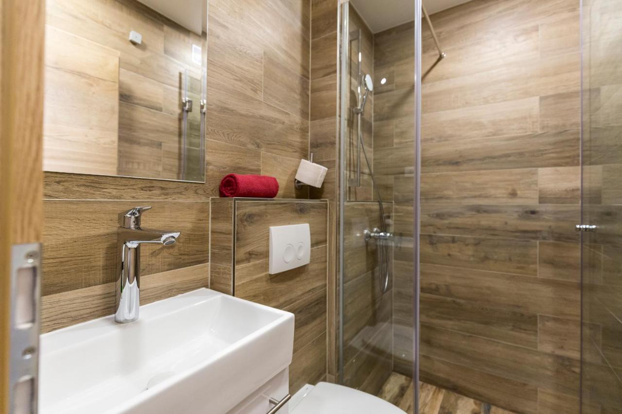 ספליט Apinelo Tower Rooms מראה חיצוני תמונה